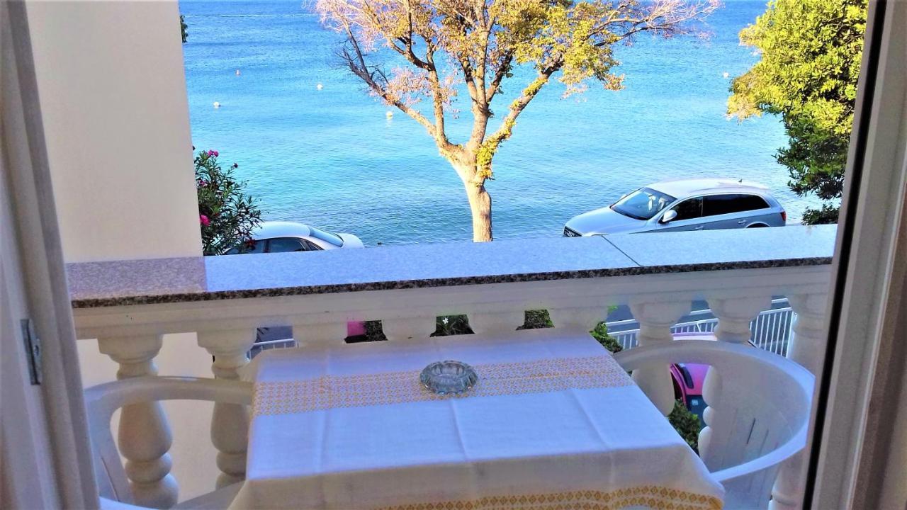 Branko Fabijanic Front Row By The Sea Apartamento Selce Exterior foto